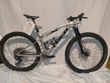 TREK SUPERCALIBER SLR 9.9  XX AXS GEN 2 2024 M/L