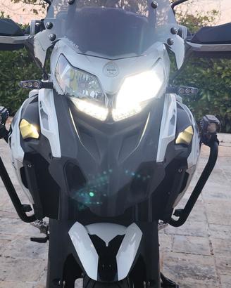 Benelli trk 502 x