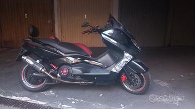 Yamaha T Max - 2006