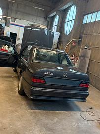 Mercedes benz w124