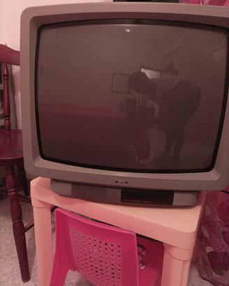 TV color 20" tubo catodico mivar made in Italy 