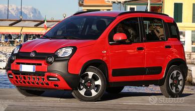 FIAT Panda 1.2 City Cross rossa