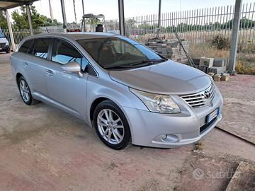 Avensis 2.0d-4d 2010