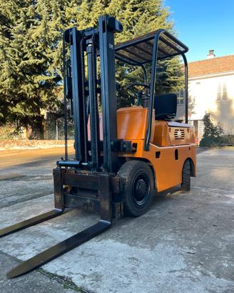 Muletto carrello elevatore om20 diesel