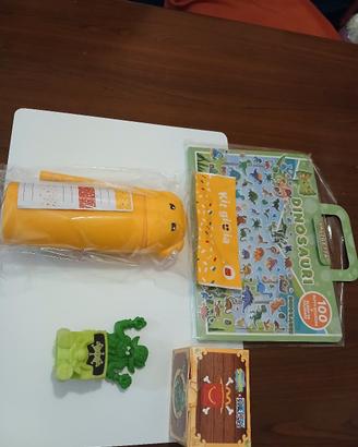 Lotto-ASTUCCIO E GIOCO McDonald's e ALBUM E STICKE