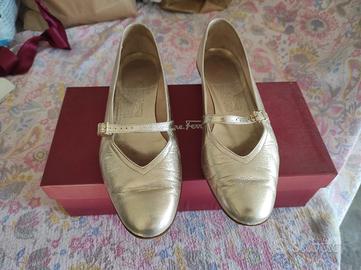 Ballerine modello Audrey Ferragamo originali.