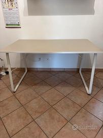 Scrivania Ikea