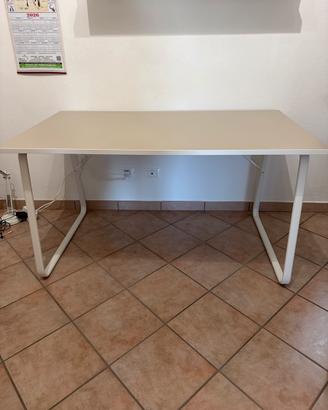 Scrivania Ikea