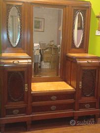 Mobile comò antico con specchio e marmo rosa