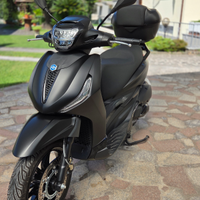 Piaggio Beyerly 300 Deep Black