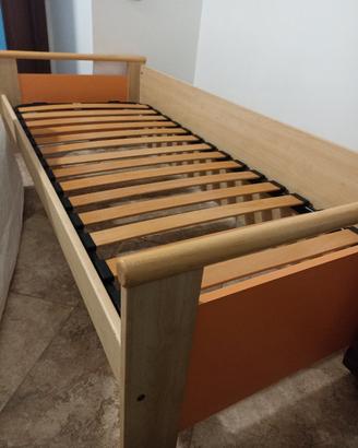 letto singolo con doghe