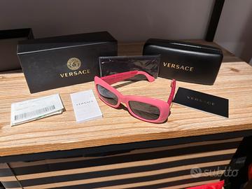 Occhiali da sole Gianni Versace introvabili