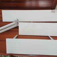 Lotto 3 mensole  e un portasciugamani da parete