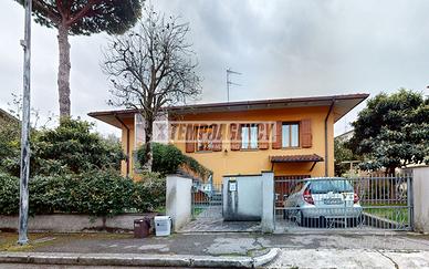 Casa Indipendente con Ampio Giardino in Centro a S