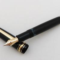 Montblanc meisterstuck fountain pen 14 kt