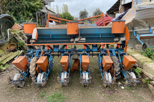 Seminatrice da barbabietole FONTANI