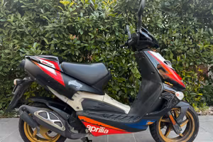 Splendido Aprilia SR 50 Racing SBK (2003)