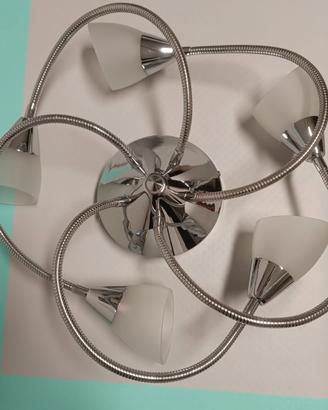 Lampadario bracci flessibili