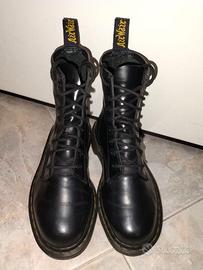 Stivali stringati Dr. Martens 1460 Smooth