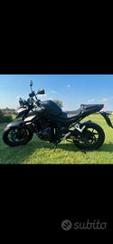 Honda hornet 750