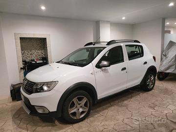 Dacia Sandero Stepway 1.5 dci 90cv automatica