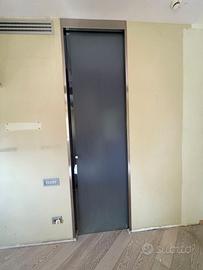 Porta in vetro scorrevole