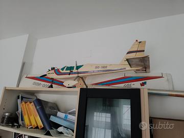 aeromodello  a scoppio 