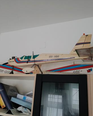 aeromodello  a scoppio 