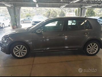 VOLKSWAGEN GOLF 7