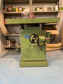 Levigatrice Verticale Oscillante - DRM / LAR - CE