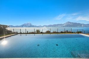 3 LOCALI A TORRI DEL BENACO