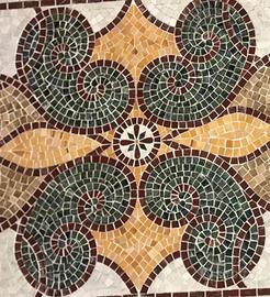 Tavolino da salotto in mosaico di marmo