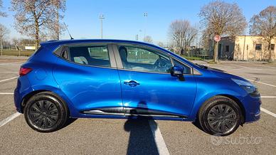 Renault Clio 4 serie 1.2 benzina Blu Km 75.000