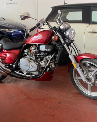 Honda vf 750 custom 1987