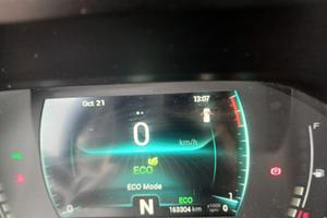 Auto in perfette condizioni, piccoli difetti di ca