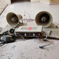 Kit amplificazione con due trombe e microfono