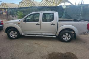 Nissan Navara 2.5 autocarro 4x4 2006