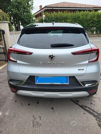 Renault Captur 1.6 E-Tech hybrid Techno Fast Track
