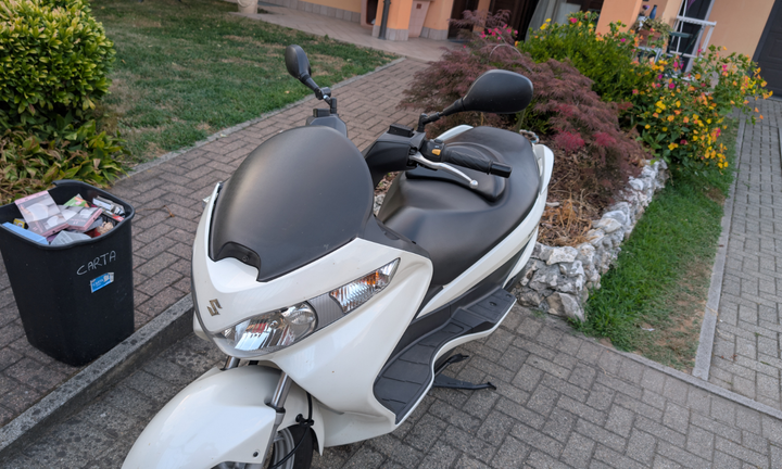 Suzuki Burgman 200cc 2009