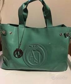 Borsa Armani