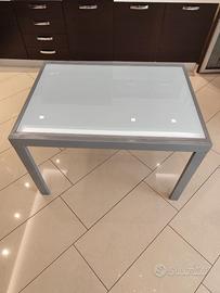 tavolo da pranzo in vetro allungabile