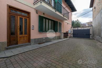 3 LOCALI A CASELLE TORINESE
