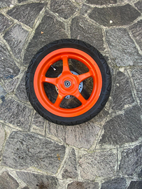 Cerchioni e gomme Aerox 50 anteriore e posteriore