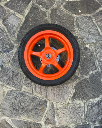 Cerchioni e gomme Aerox 50 anteriore e posteriore