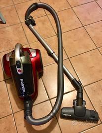 Tre aspirapolveri Hoover,Delonghi,Blekedeker