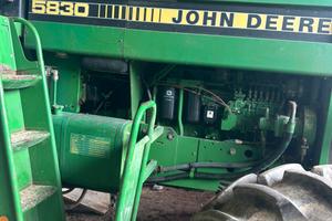 Trincia semovente John Deere
