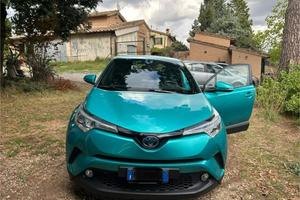 Toyota CH-R radiant green