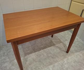 tavolo scavolini in legno