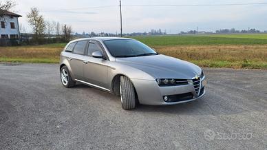 Alfa Romeo 159