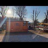 roulotte e  preingresso in legno